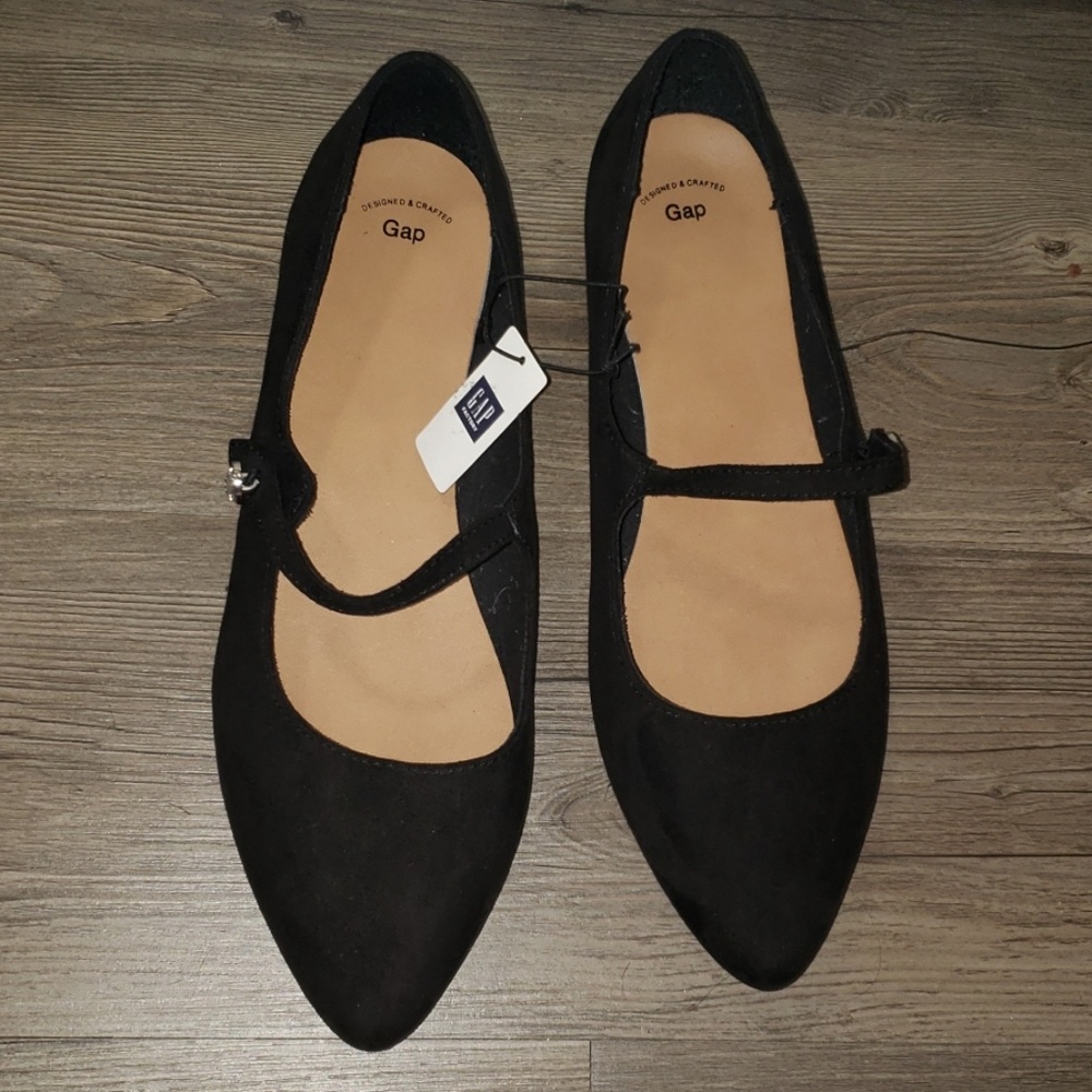 Shoes - Picture 2 of 3